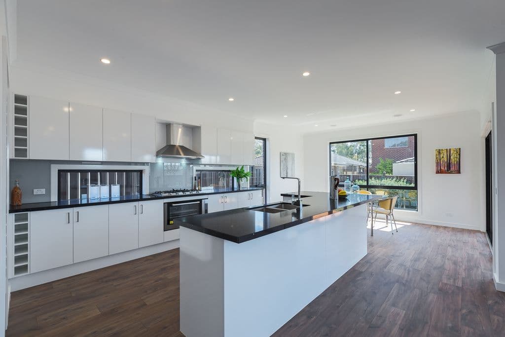 10 Tangelo Grove, Mernda VIC 3754, Mernda - Thumbnail 2