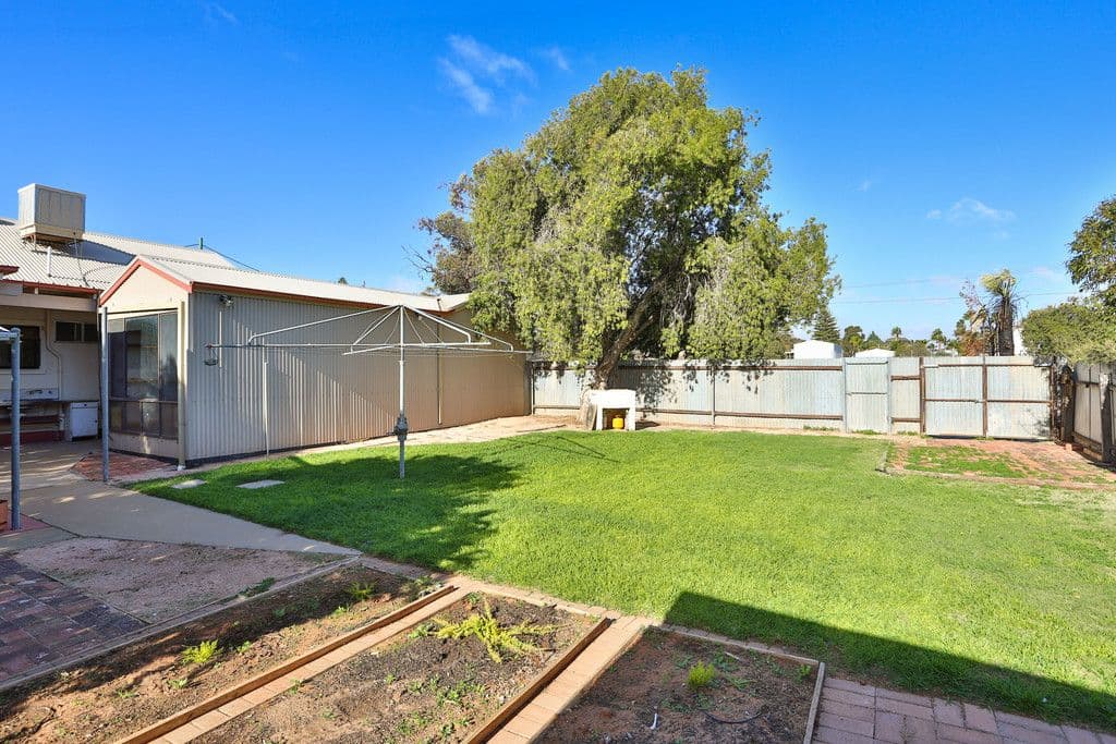 83 Cherry Avenue, Mildura VIC 3500, Mildura - Thumbnail 7
