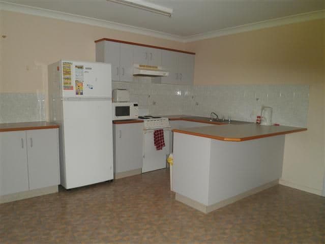 23 Spencer Street, ROMA QLD 4455, Roma - Thumbnail 2