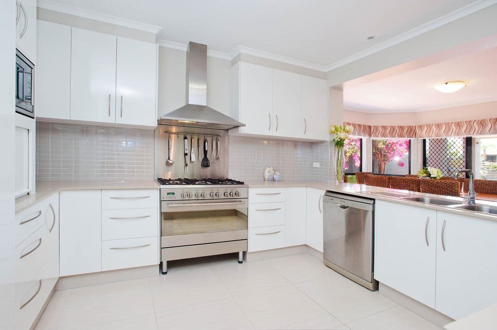 34 O'Grady Drive, Paradise Point QLD 4216, Paradise Point - Thumbnail 4