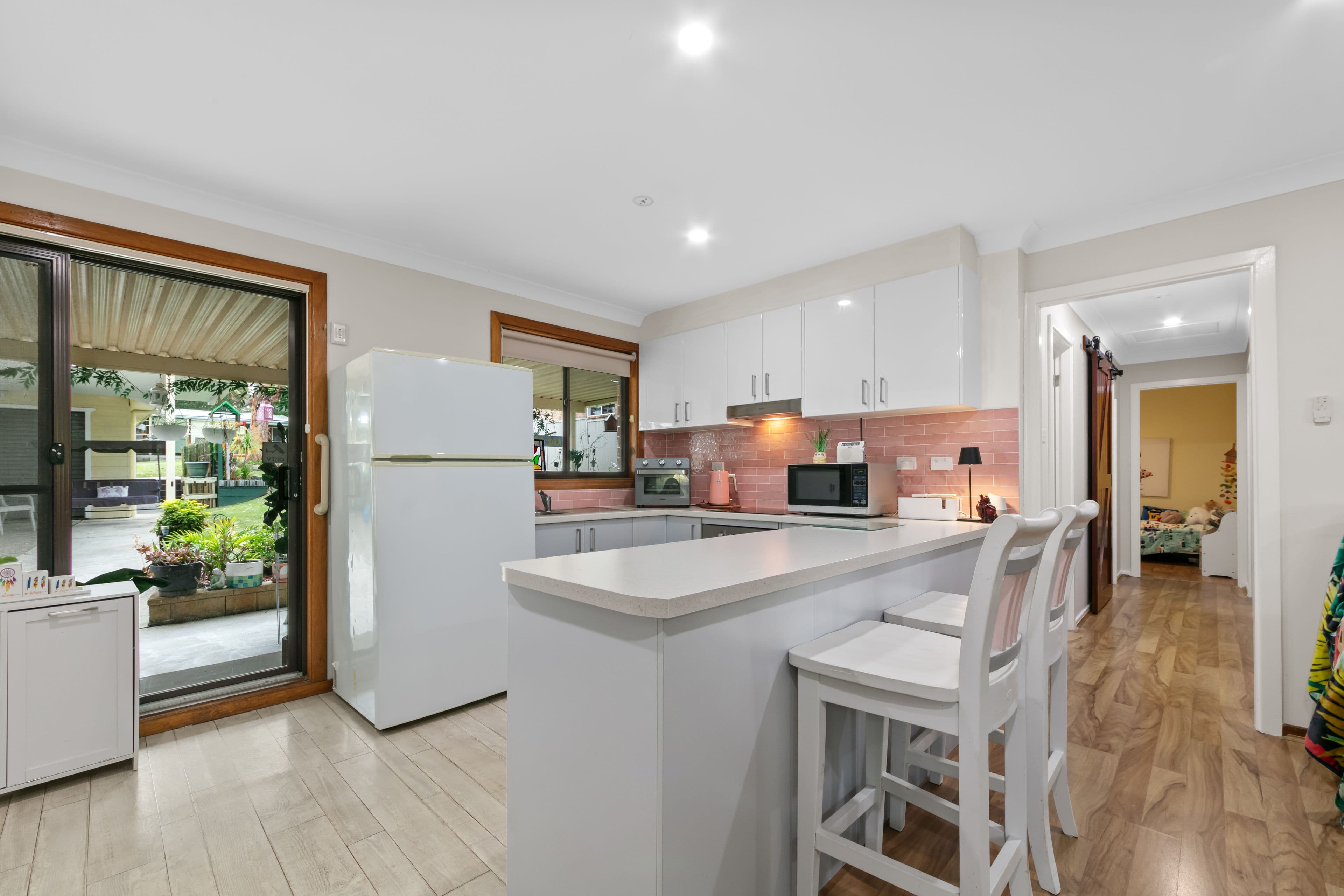 6 Jacqueline Avenue, Gorokan NSW 2263, Gorokan - Thumbnail 3
