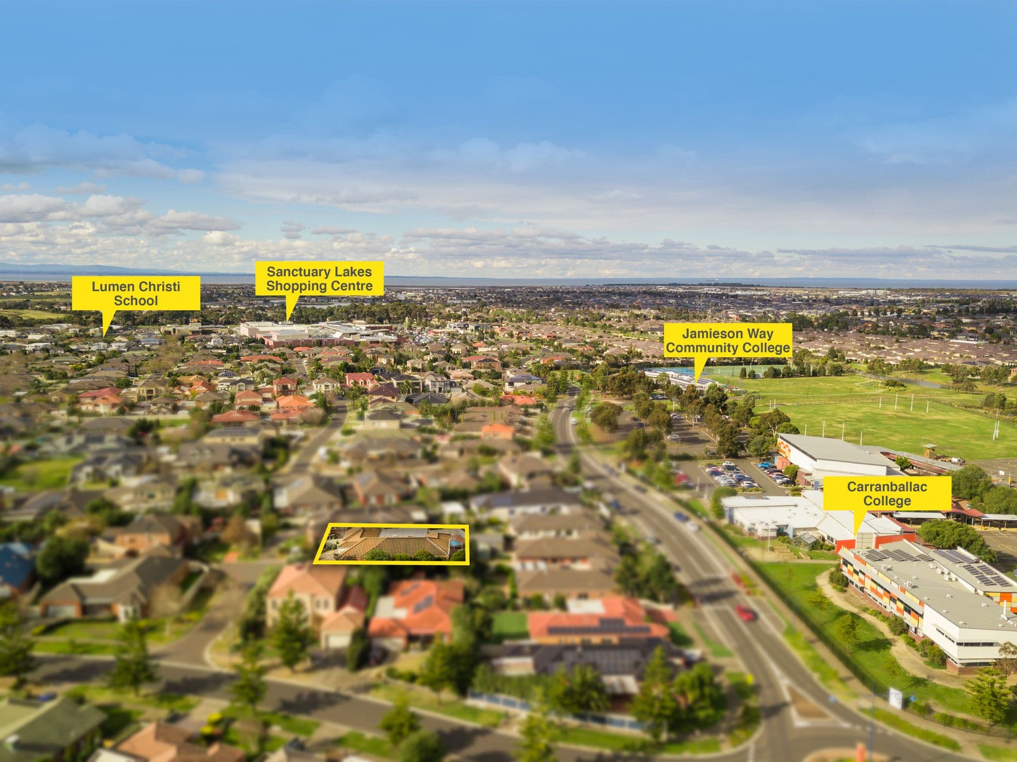 4 Royan Mews, Point Cook VIC 3030, Point Cook - Thumbnail 2