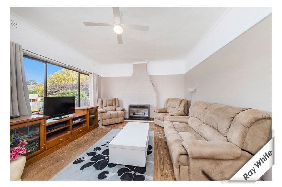 2 Collins Street, Queanbeyan - Image 1