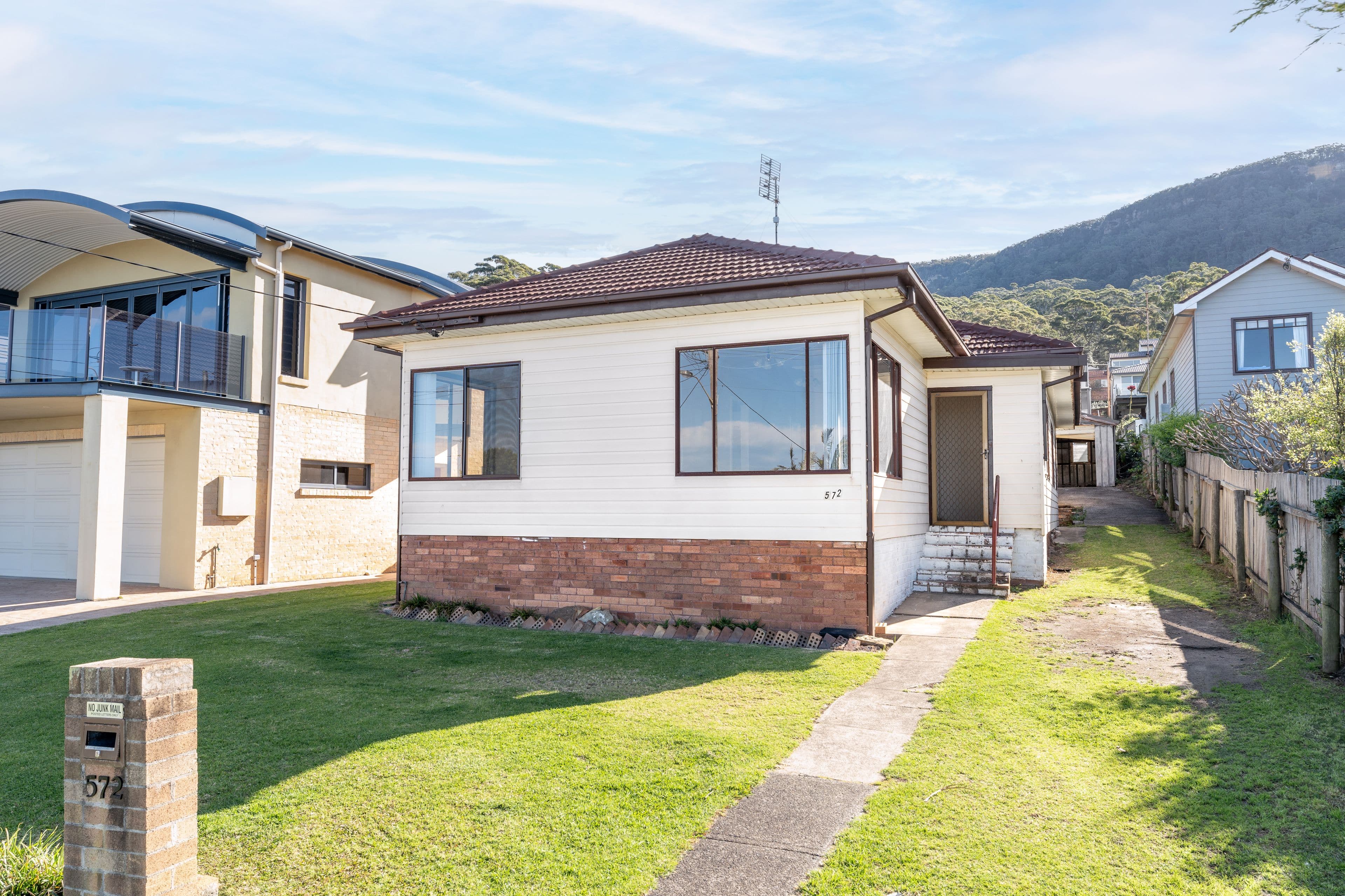 572 Lawrence Hargrave Drive, Wombarra NSW 2515, Wombarra - Thumbnail 3