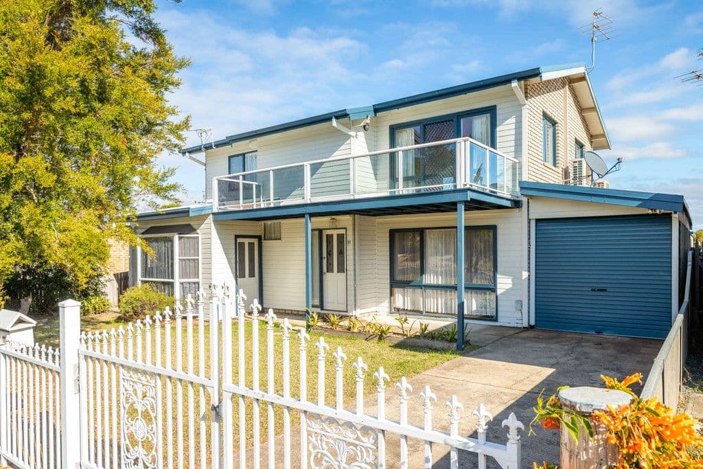 11 Red Hill Parade, Tomakin NSW 2537, Tomakin - Image 1