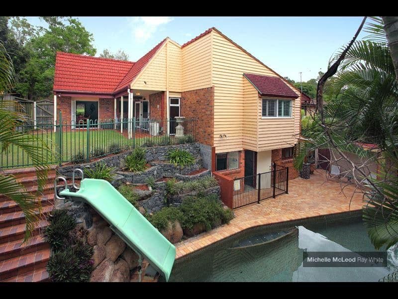 4 Moonah Street, CHAPEL HILL QLD 4069, Chapel Hill - Thumbnail 2