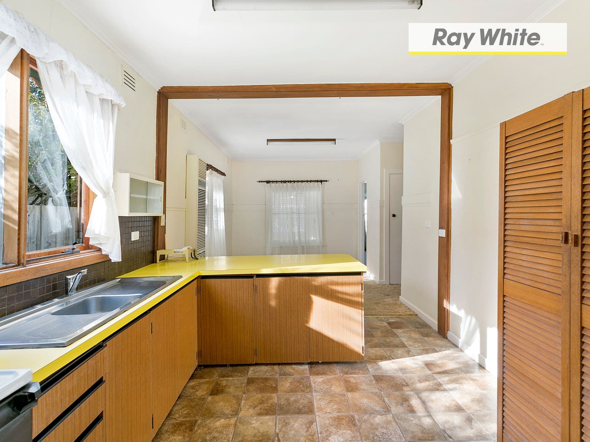 30 Fourth Avenue, Rosebud VIC 3939, Rosebud - Thumbnail 2
