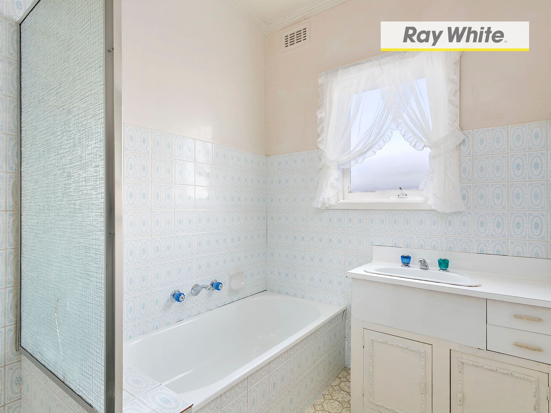 30 Fourth Avenue, Rosebud VIC 3939, Rosebud - Thumbnail 6