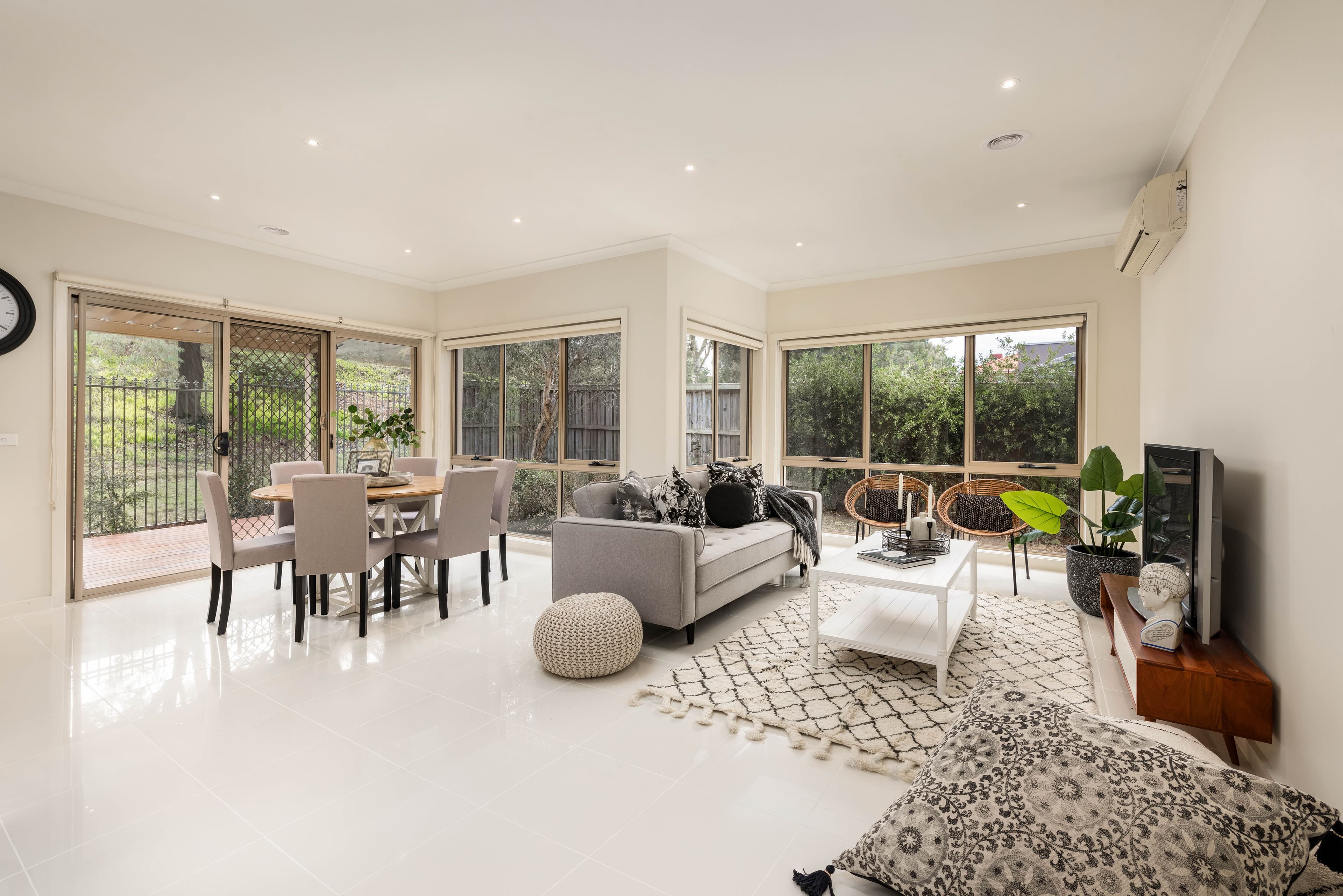 3 Coyne Walk, Bundoora VIC 3083, Bundoora - Thumbnail 2