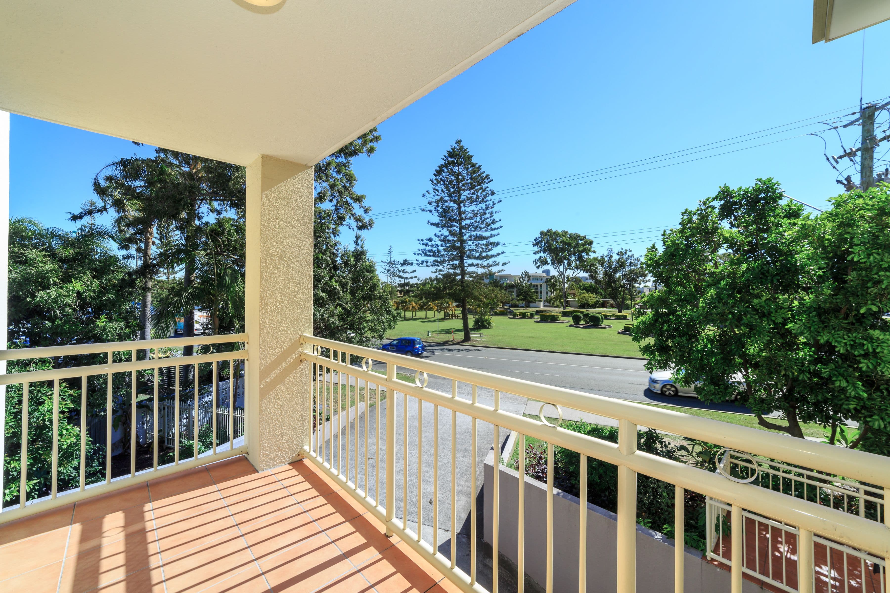 74 Thomas Drive, Chevron Island QLD 4217, Chevron Island - Thumbnail 2