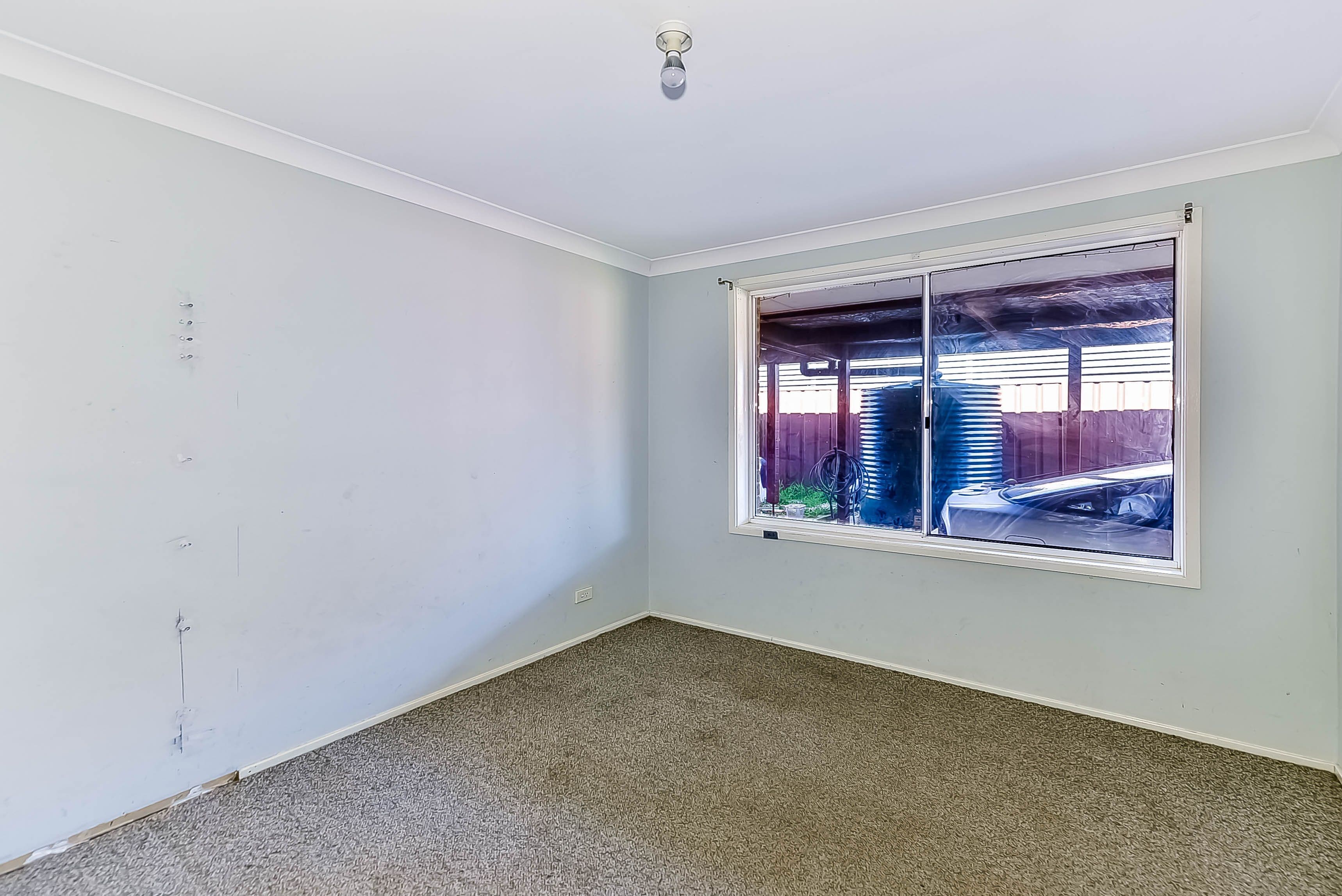 4 Moncrieff Close, St Helens Park - Thumbnail 5