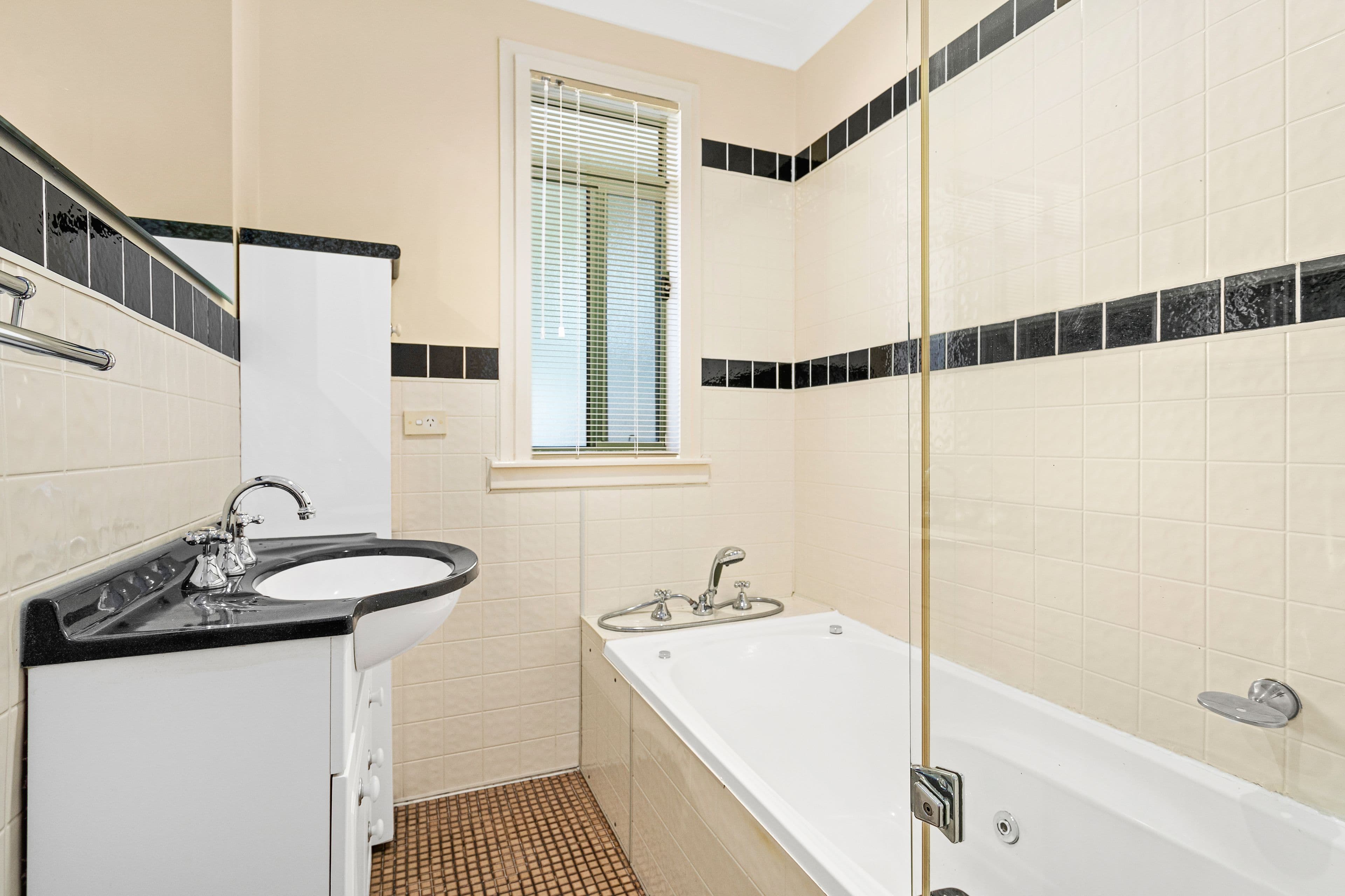 28 Messenger Road, Barrack Heights NSW 2528, Barrack Heights - Thumbnail 6