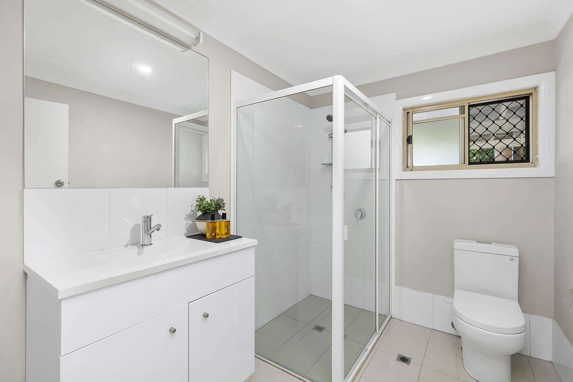 8 Tad Street, Kenmore QLD 4069, Kenmore - Thumbnail 8