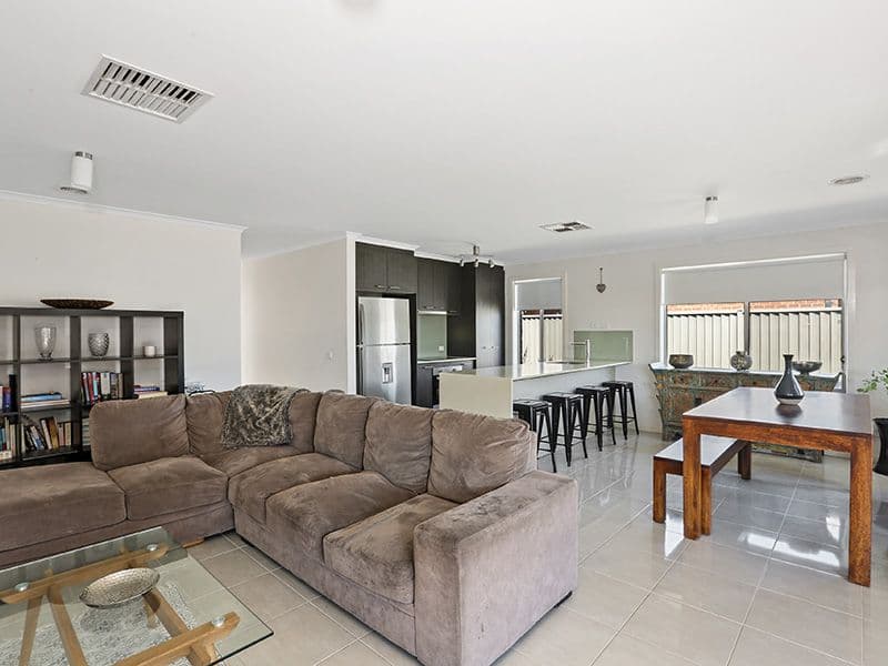 18 Cape Barron Drive, Lara VIC 3212, Lara - Thumbnail 3