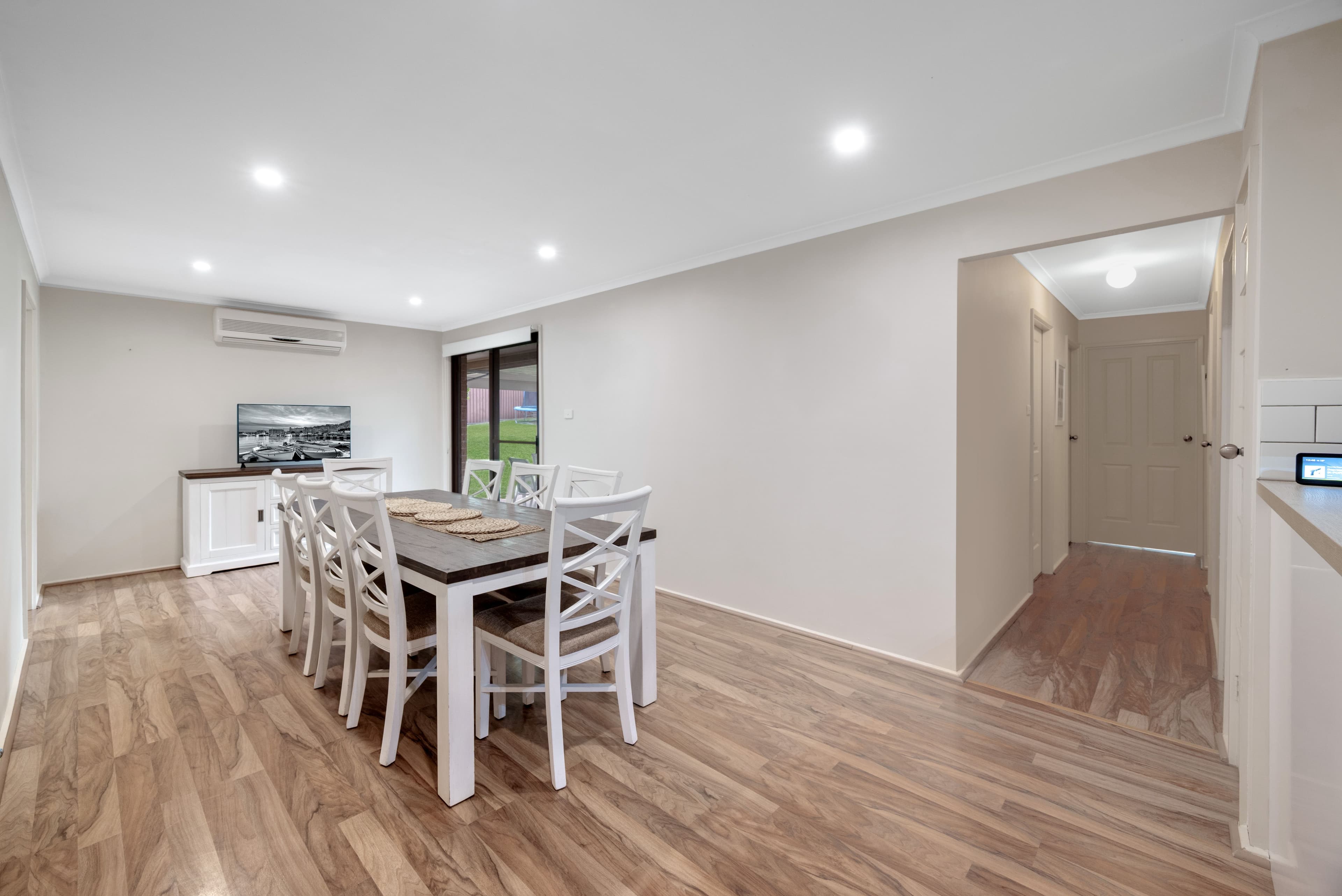 40 Romeo Crescent, Rosemeadow NSW 2560, Rosemeadow - Thumbnail 2