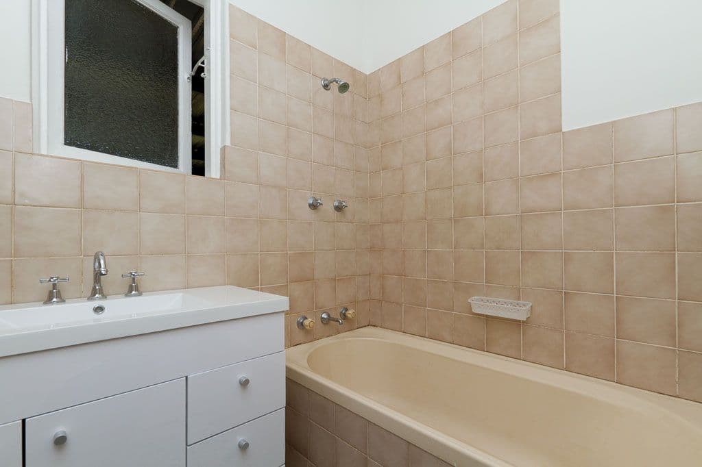38 Shepherds Hill Road, BEDFORD PARK SA 5042, Bedford Park - Thumbnail 6