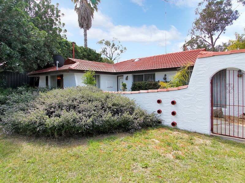 28 Retford Place, CARINE WA 6020, Carine - Thumbnail 2