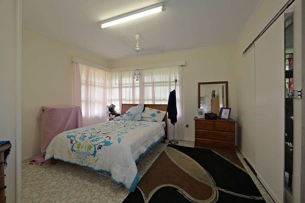 44 Takalvan Street, SVENSSON HEIGHTS QLD 4670, Svensson Heights - Thumbnail 3