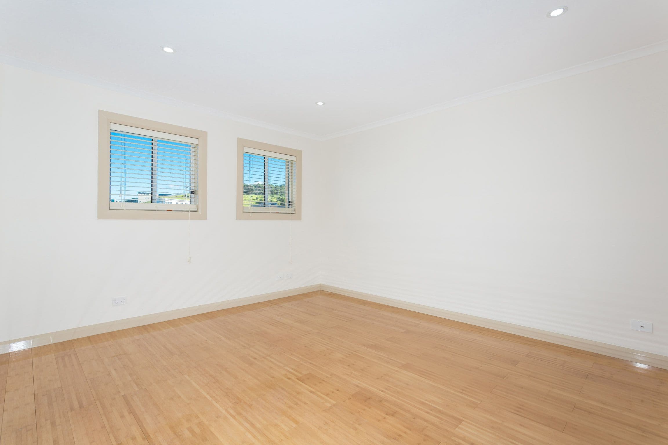 143 Shearwater Drive, LAKE HEIGHTS NSW 2502, Lake Heights - Thumbnail 2