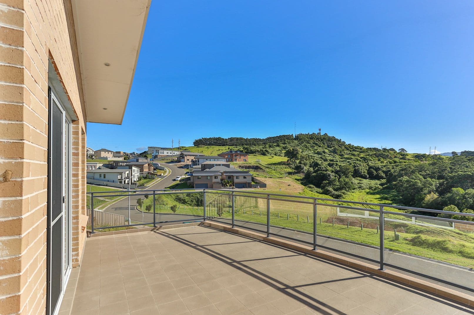 143 Shearwater Drive, LAKE HEIGHTS NSW 2502, Lake Heights - Thumbnail 6