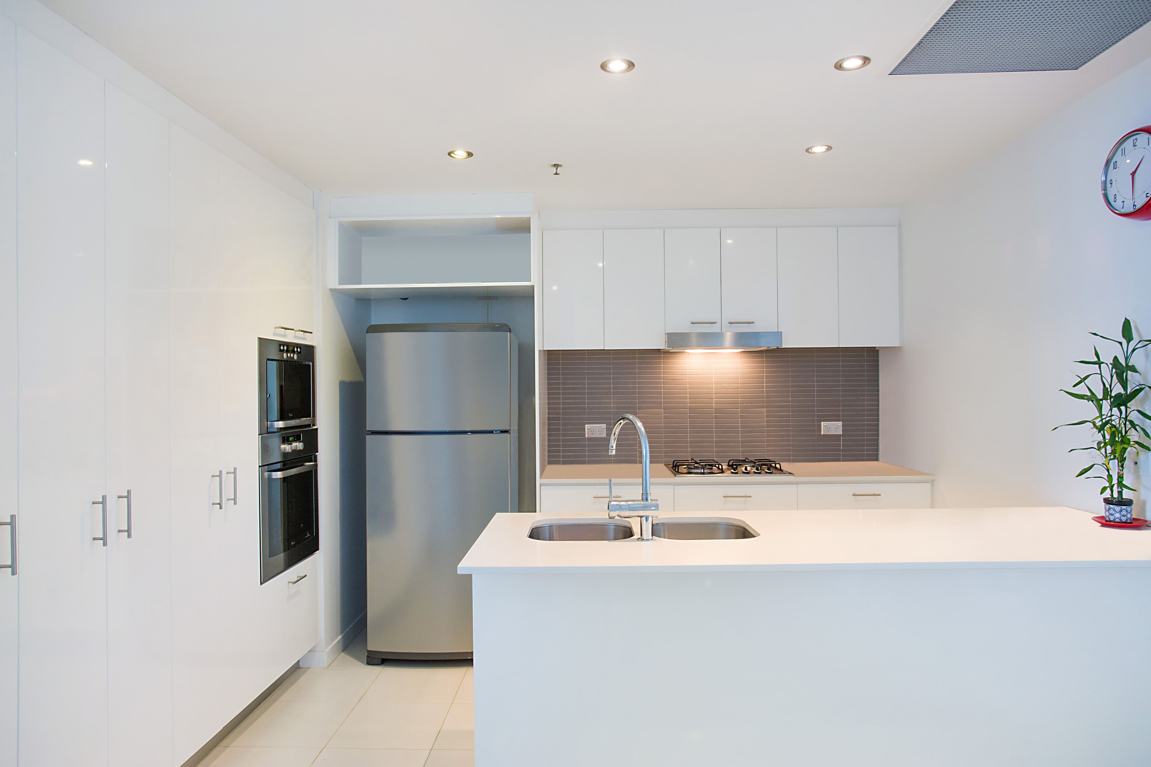 1701 'Freshwater Point' 33 T E Peters Drive, Broadbeach Waters QLD 4218, Broadbeach Waters - Thumbnail 4