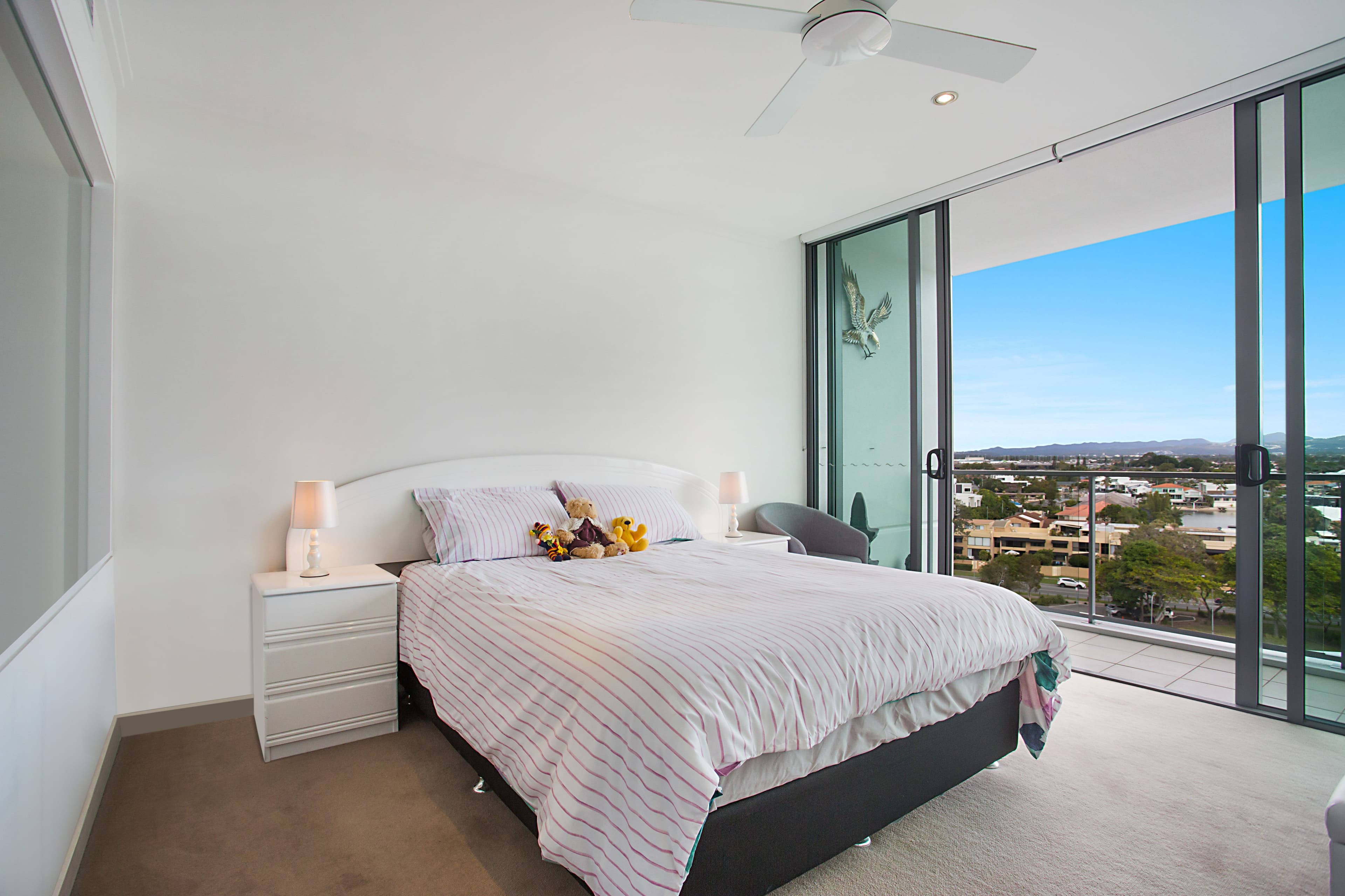 1701 'Freshwater Point' 33 T E Peters Drive, Broadbeach Waters QLD 4218, Broadbeach Waters - Thumbnail 5