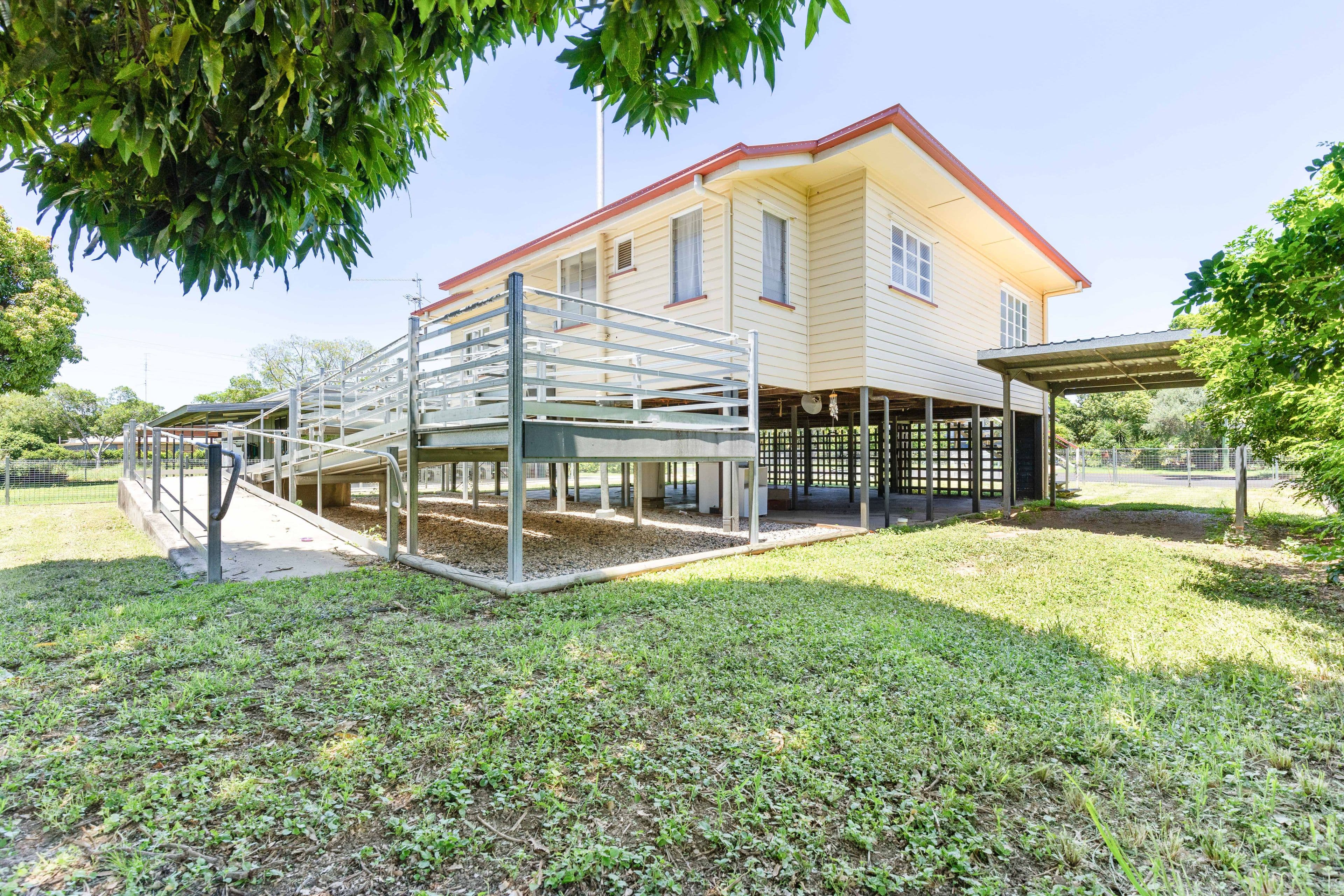 85 Ruby Street, Emerald QLD 4720, Emerald - Thumbnail 6