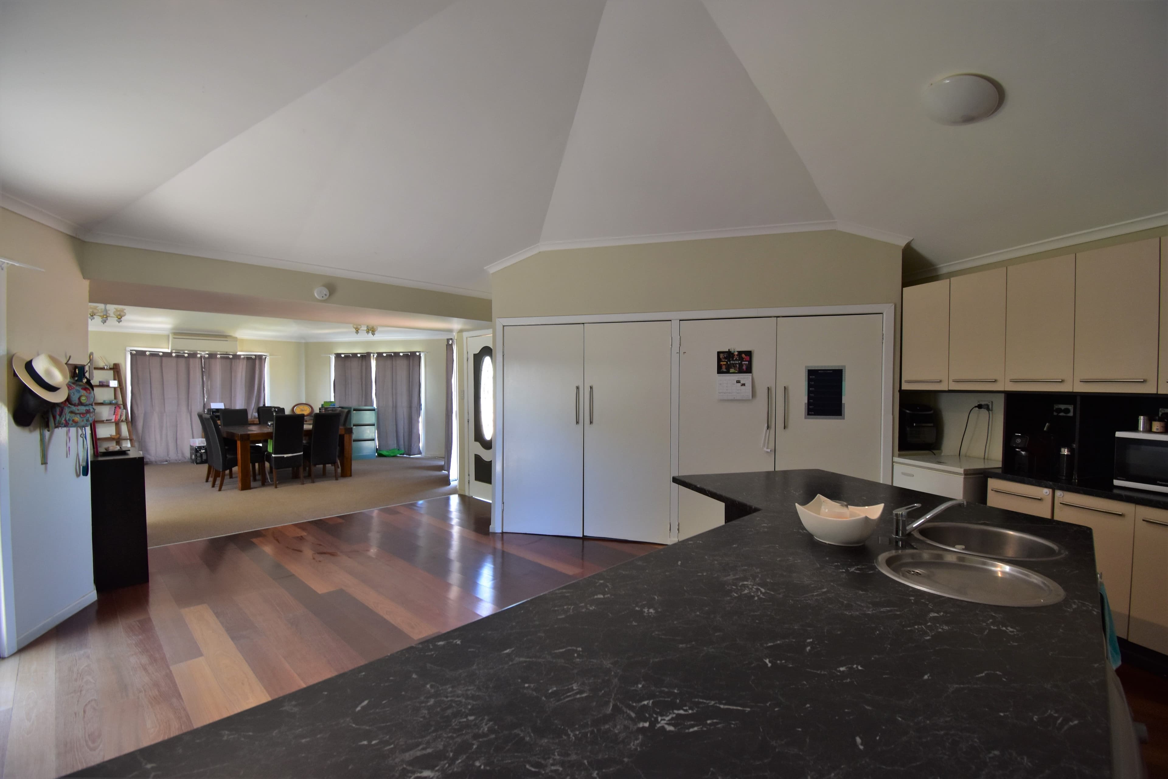 28 Miner Road, Longreach QLD 4730, Longreach - Thumbnail 4