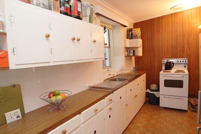 2 Houghton Street, CLARE SA 5453, Clare - Thumbnail 2