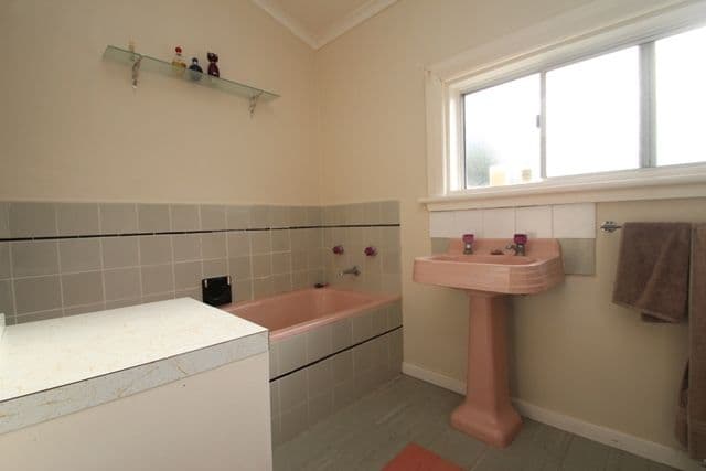 2 Houghton Street, CLARE SA 5453, Clare - Thumbnail 8