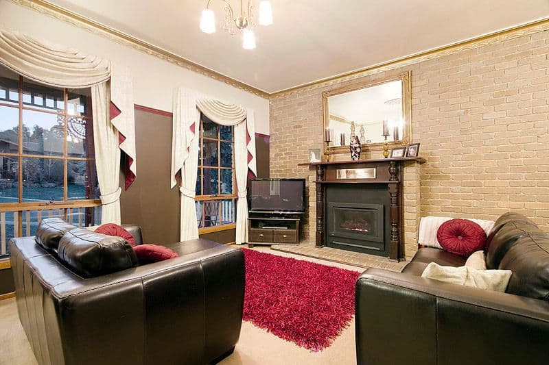 2 Peachwood Rise, DONCASTER EAST VIC 3109, Doncaster East - Thumbnail 2