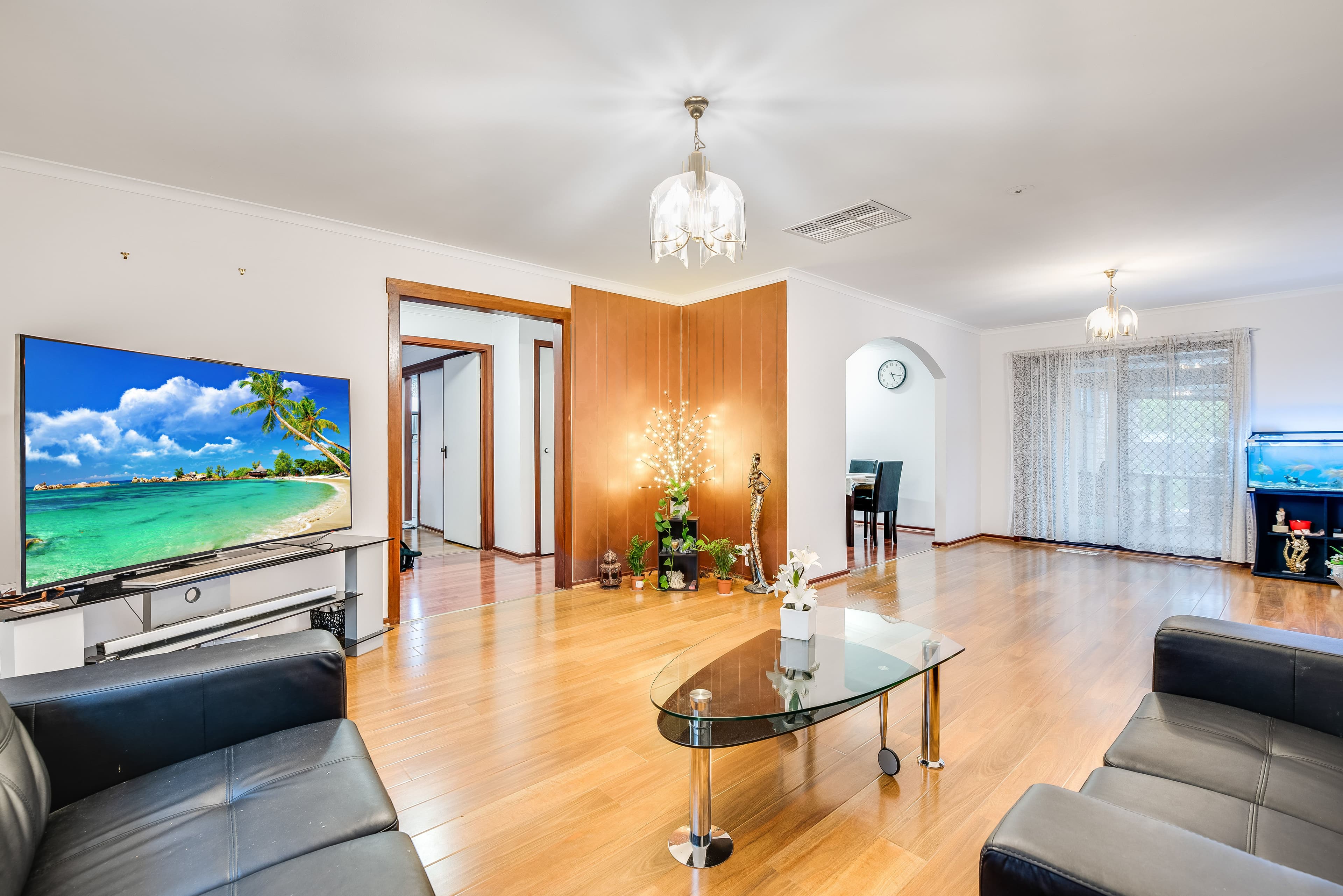 1 Roycroft Avenue, Mill Park VIC 3082, Mill Park - Thumbnail 4