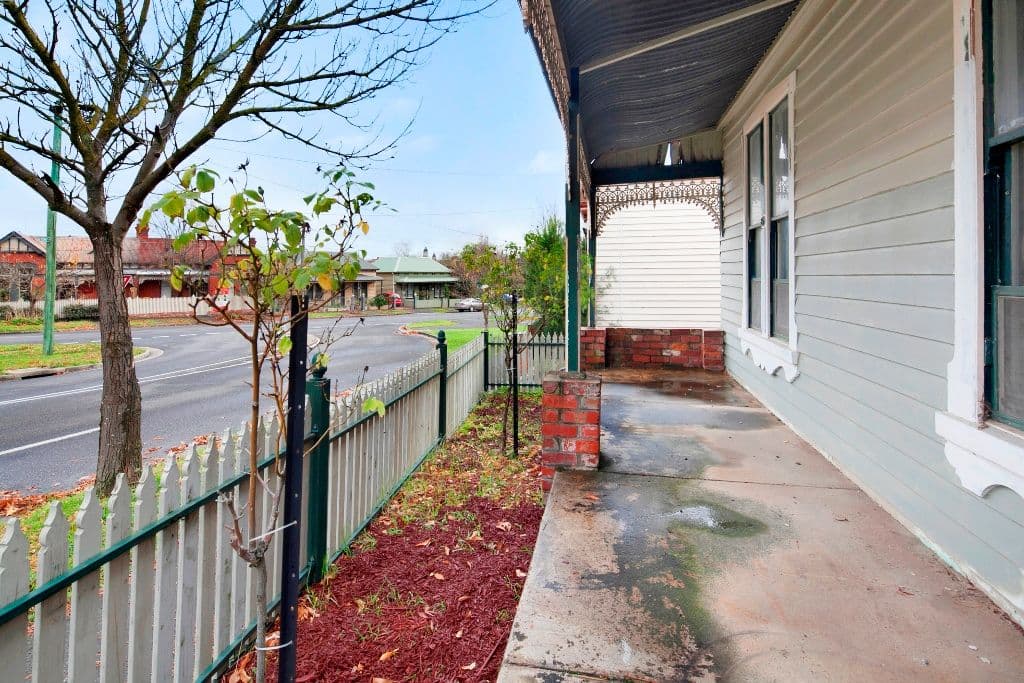 5 Young Street, GOLDEN POINT VIC 3350, Golden Point - Thumbnail 2