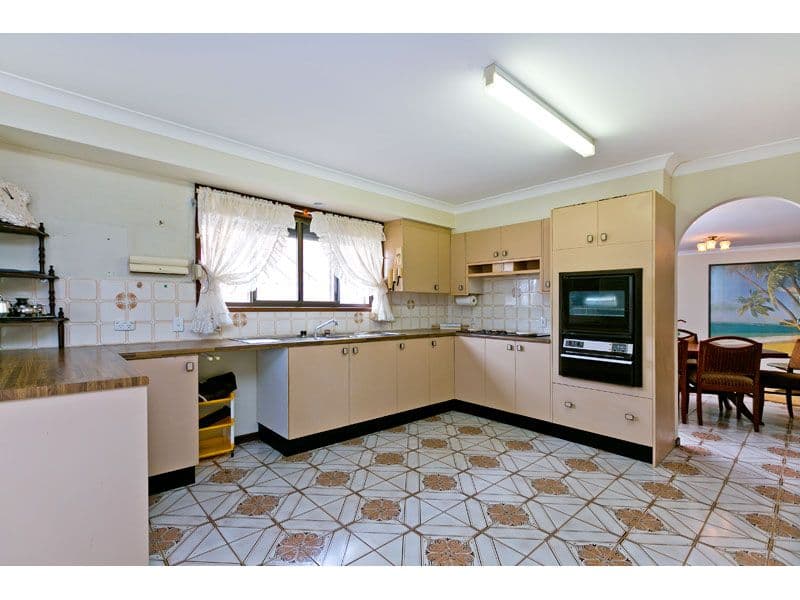 32 Base Street, VICTORIA POINT QLD 4165, Victoria Point - Thumbnail 3