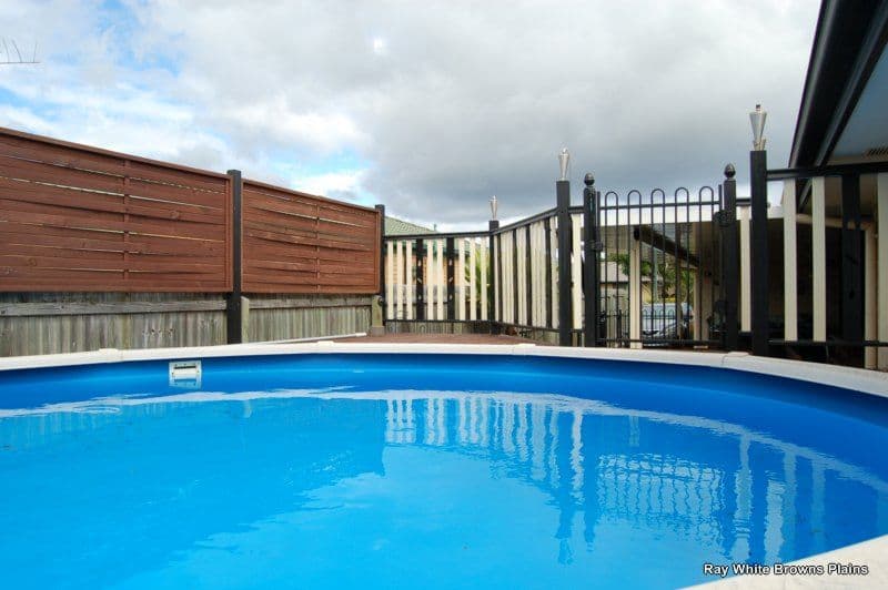 14 Cumberland Crescent, HERITAGE PARK QLD 4118, Heritage Park - Thumbnail 2