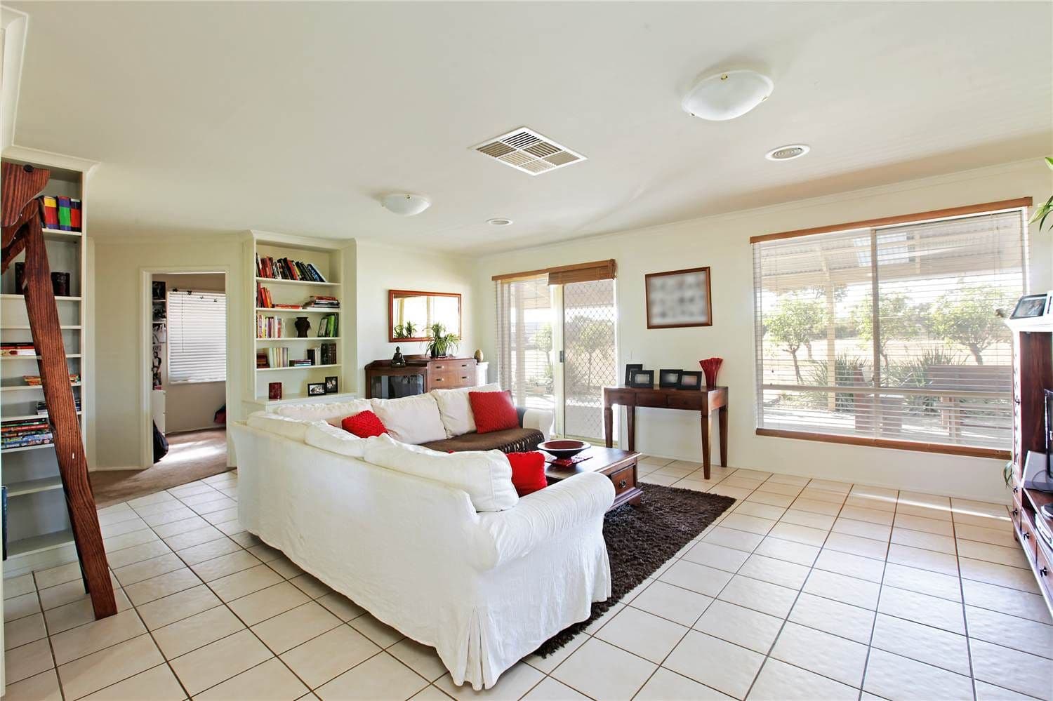 60 Gebbies Road, LARA VIC 3212, Lara - Thumbnail 3