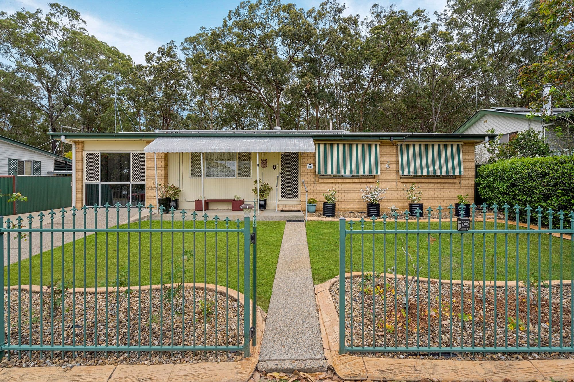 12 Patricia Avenue, Woodridge QLD 4114, Woodridge - Thumbnail 2