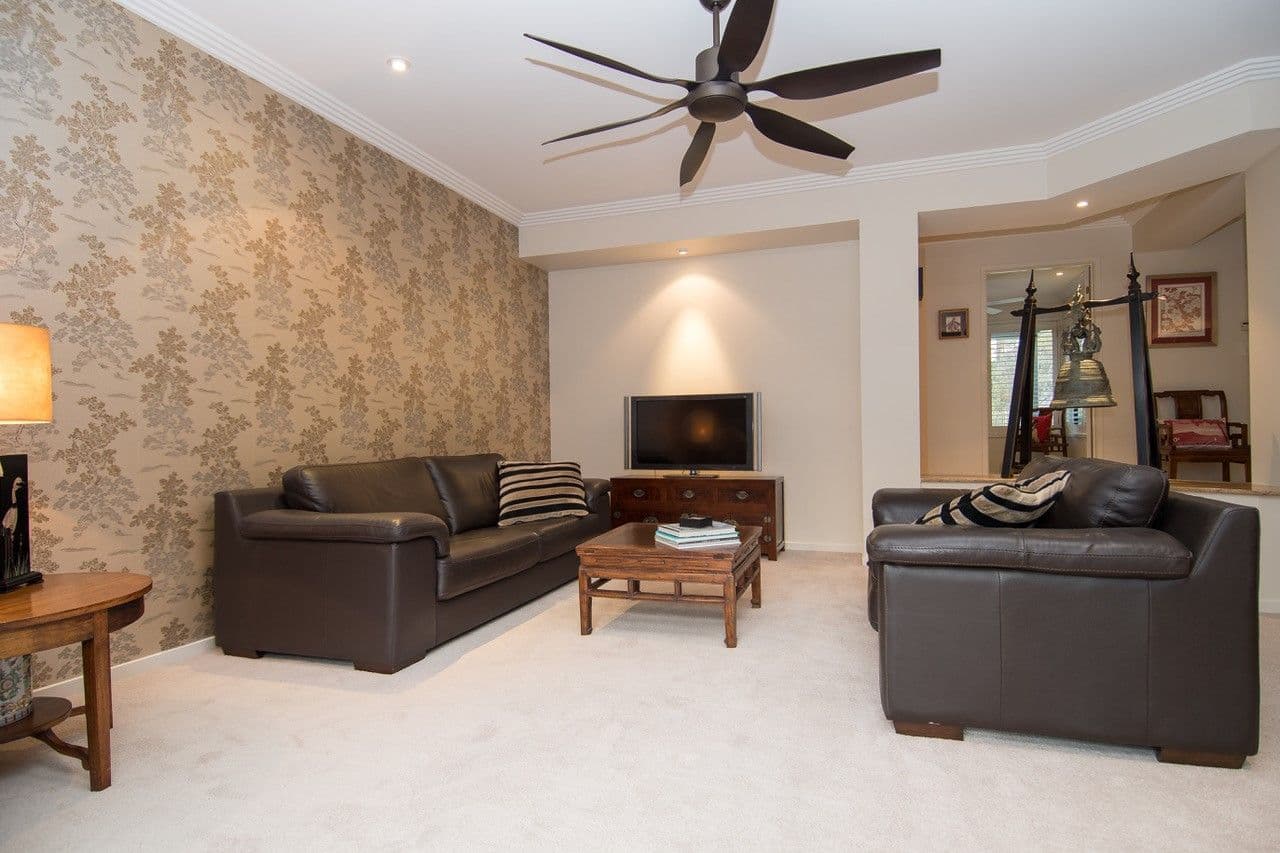 4 Jarvis Place, Arundel QLD 4214, Arundel - Thumbnail 3