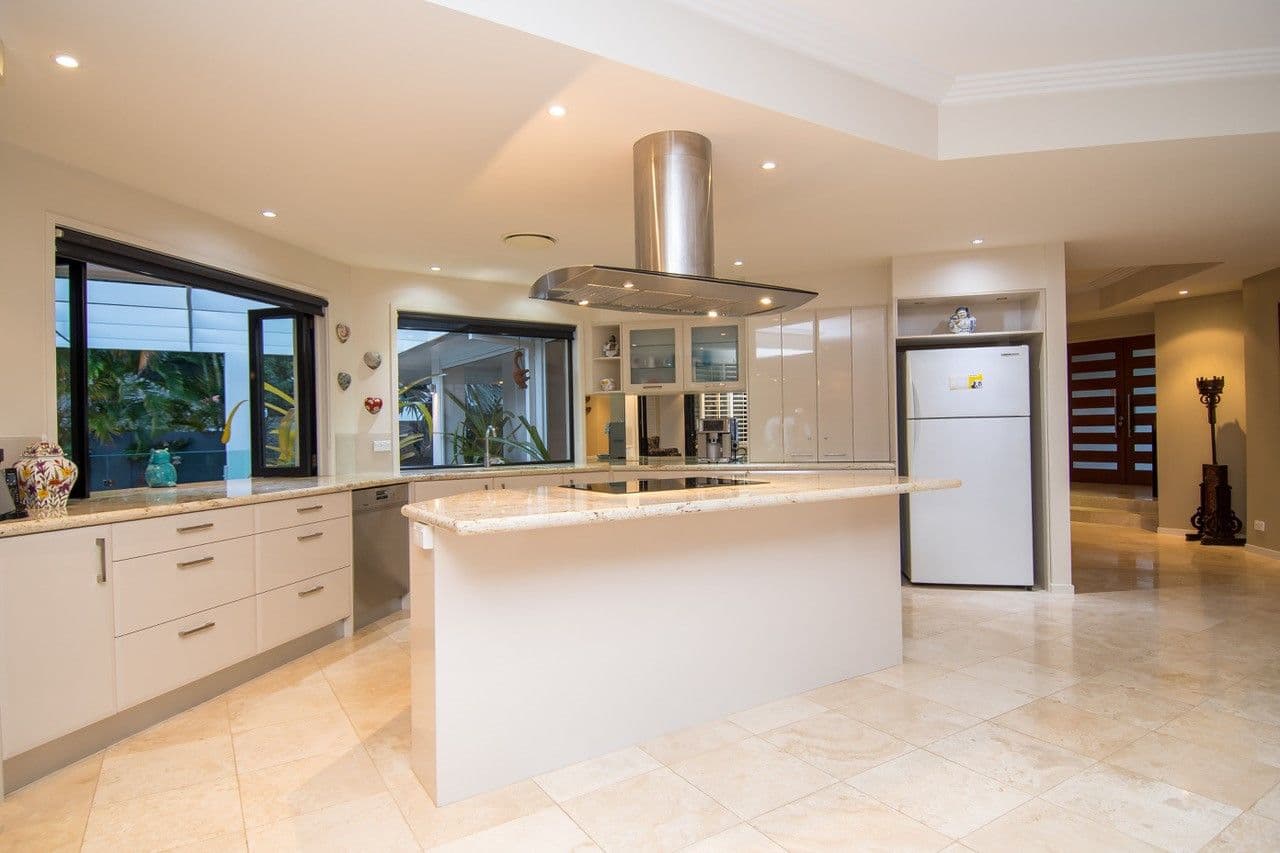 4 Jarvis Place, Arundel QLD 4214, Arundel - Thumbnail 6