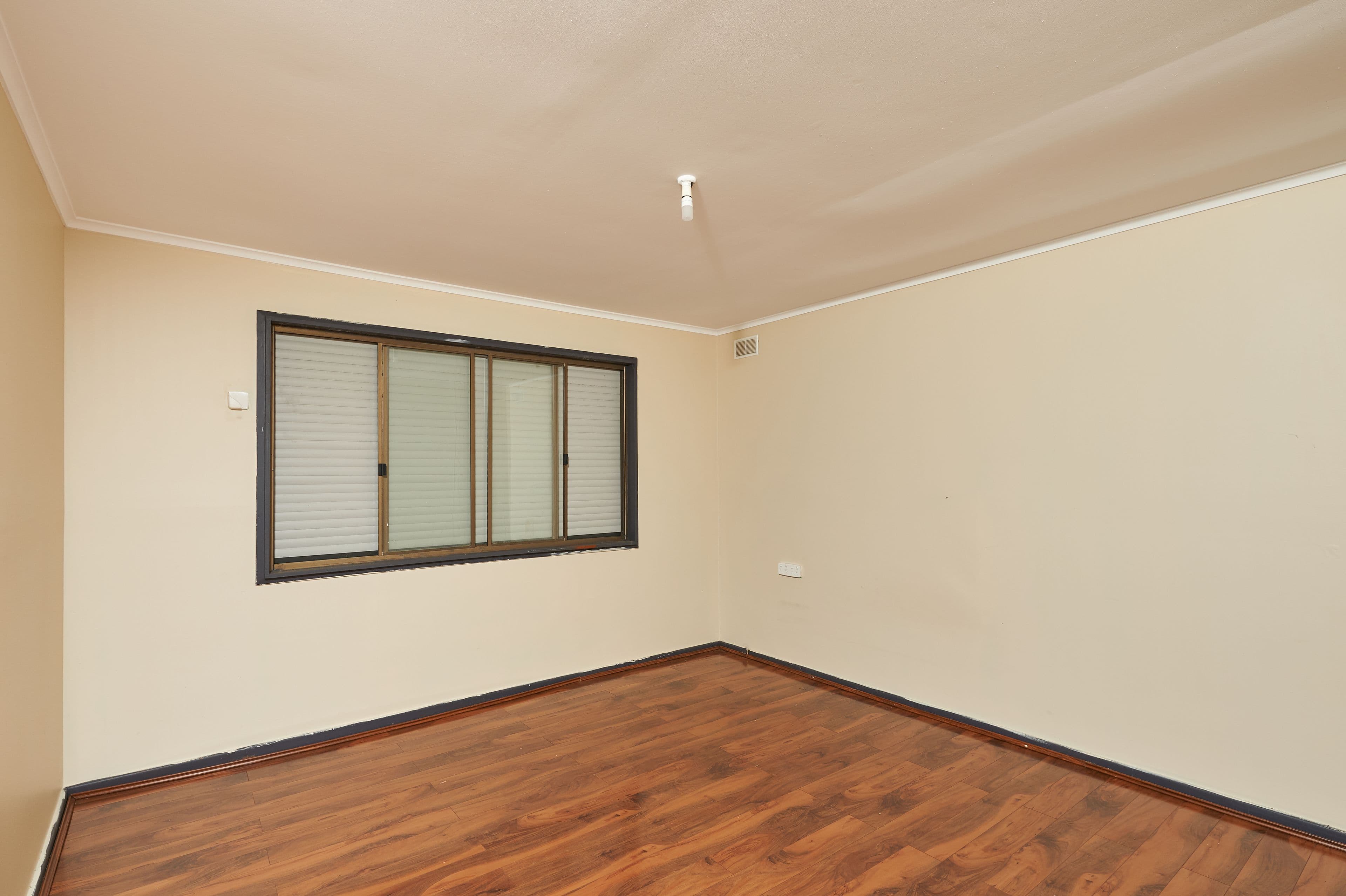2 Kenny Place, Tolland - Thumbnail 3