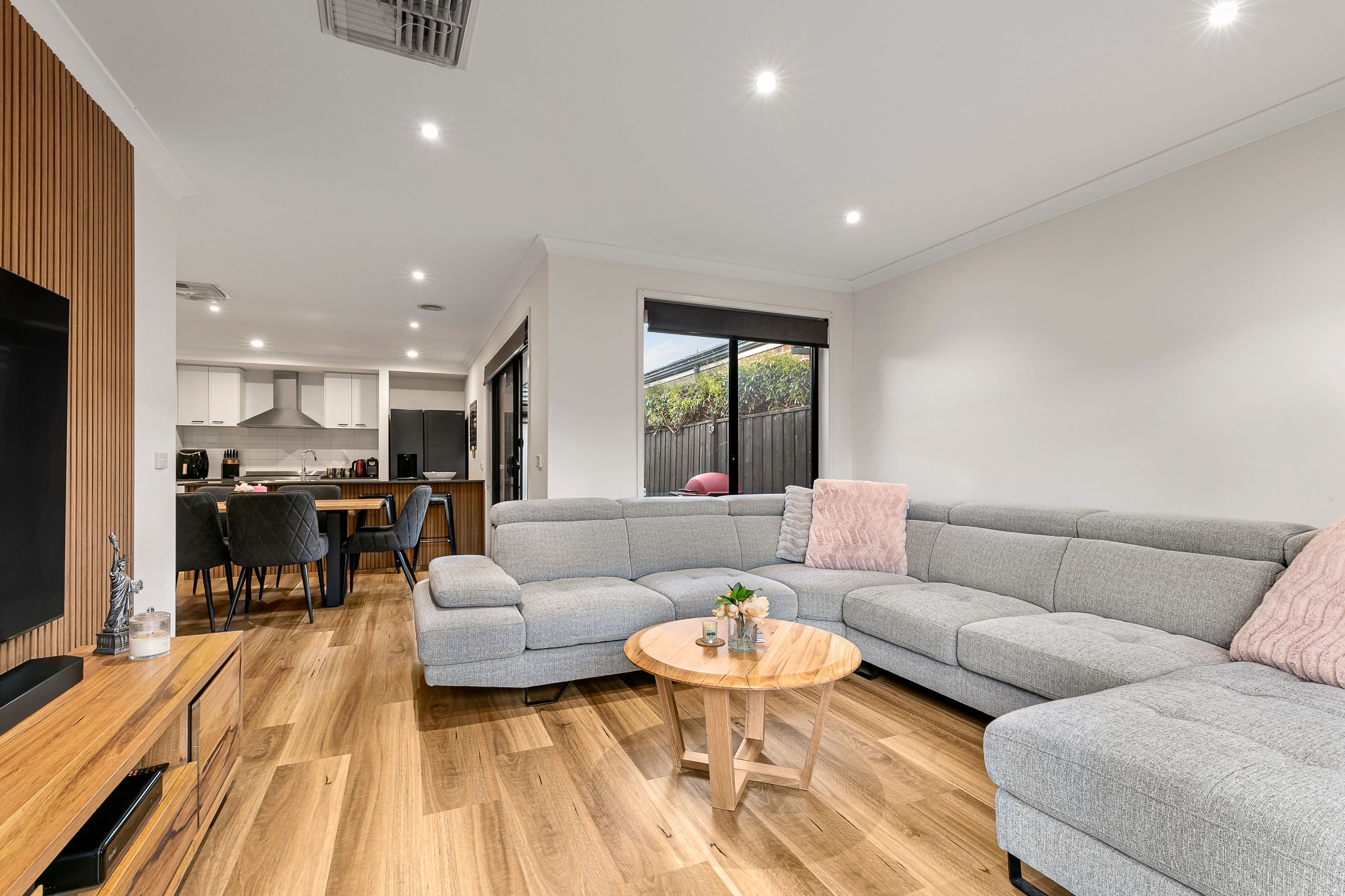 10 Carribie Road, Doreen VIC 3754, Doreen - Thumbnail 5