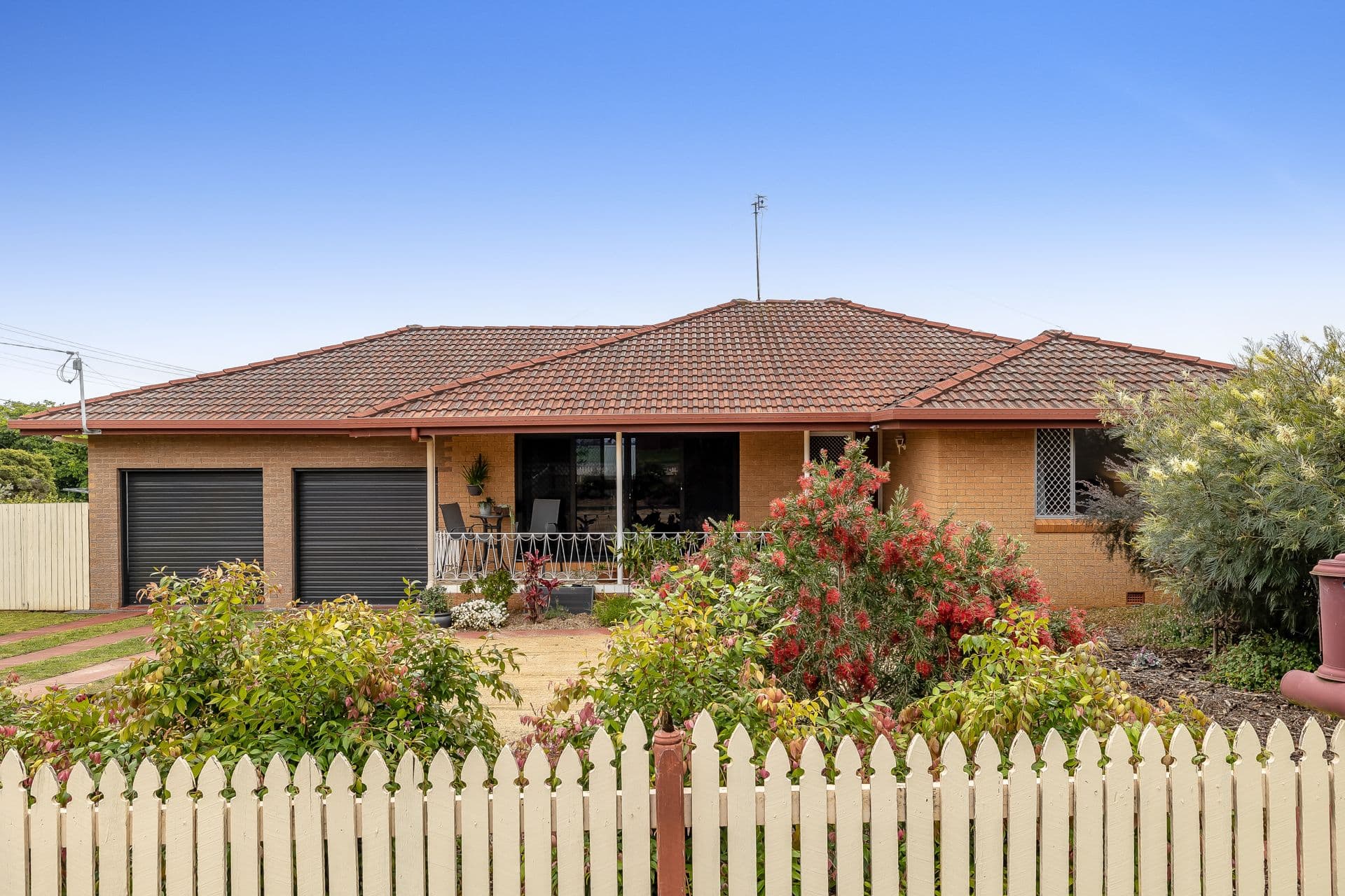 571 Greenwattle Street, Glenvale QLD 4350, Glenvale - Thumbnail 3
