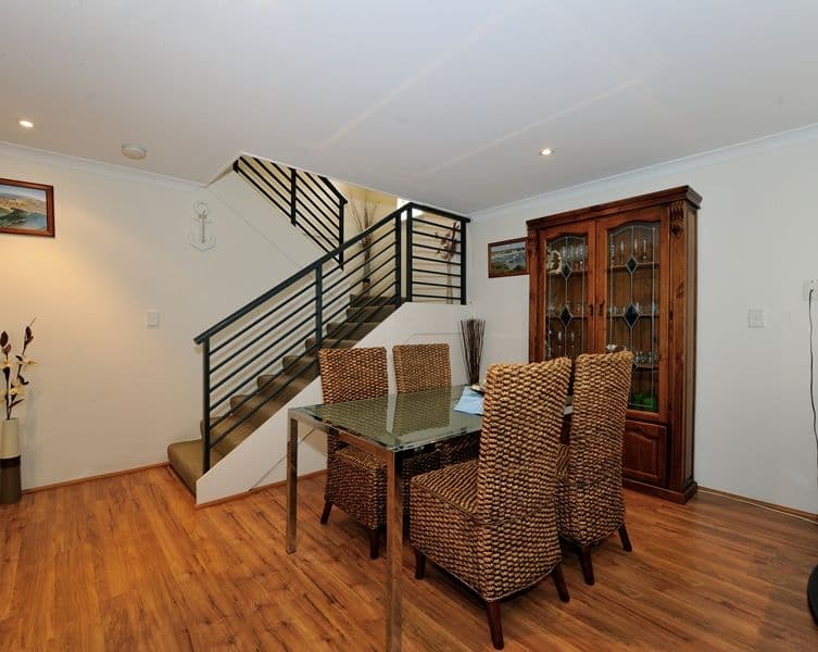 204 Kent Street, ROCKINGHAM WA 6168, Rockingham - Thumbnail 2