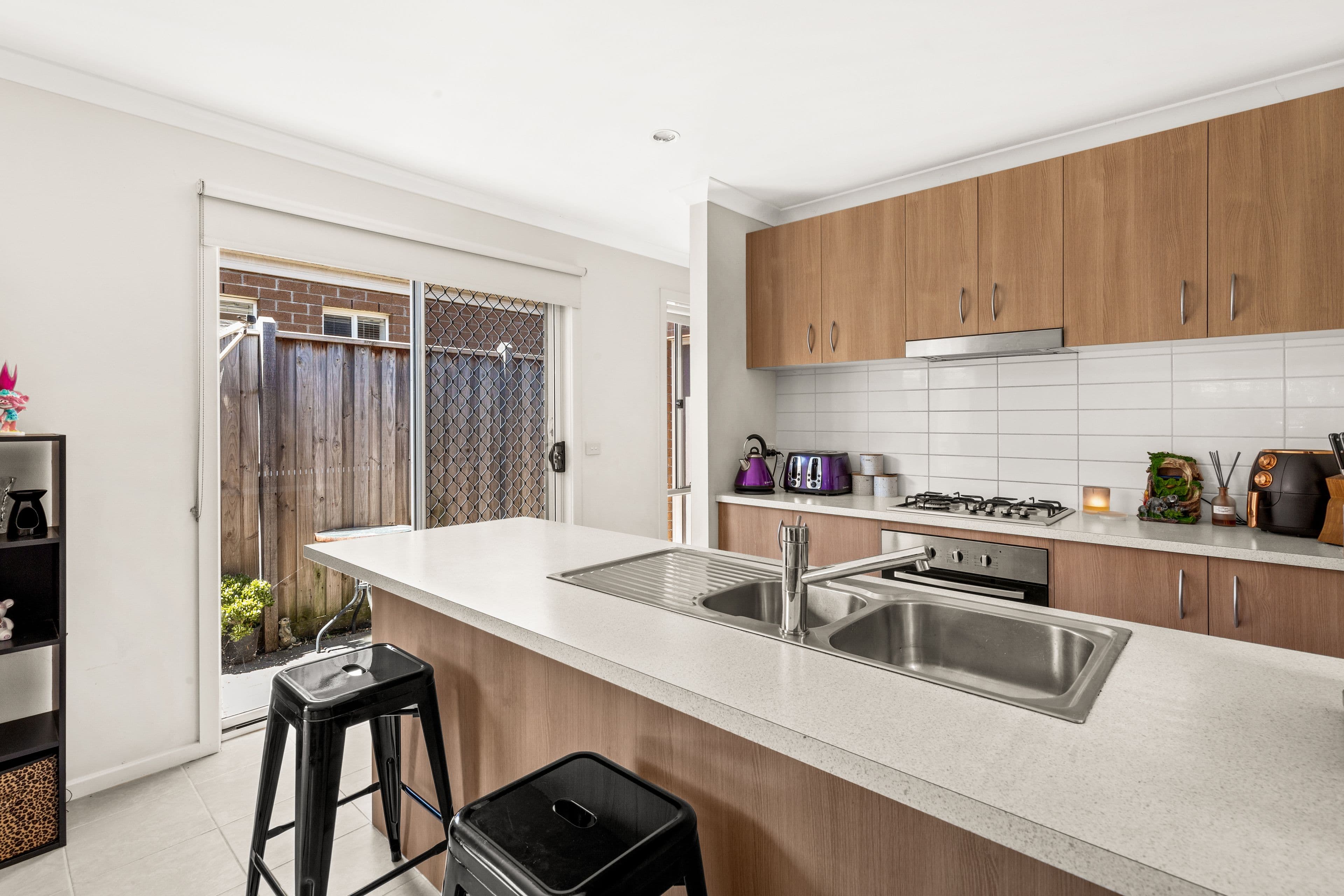90 Fallingwater Drive, Pakenham VIC 3810, Pakenham - Thumbnail 2