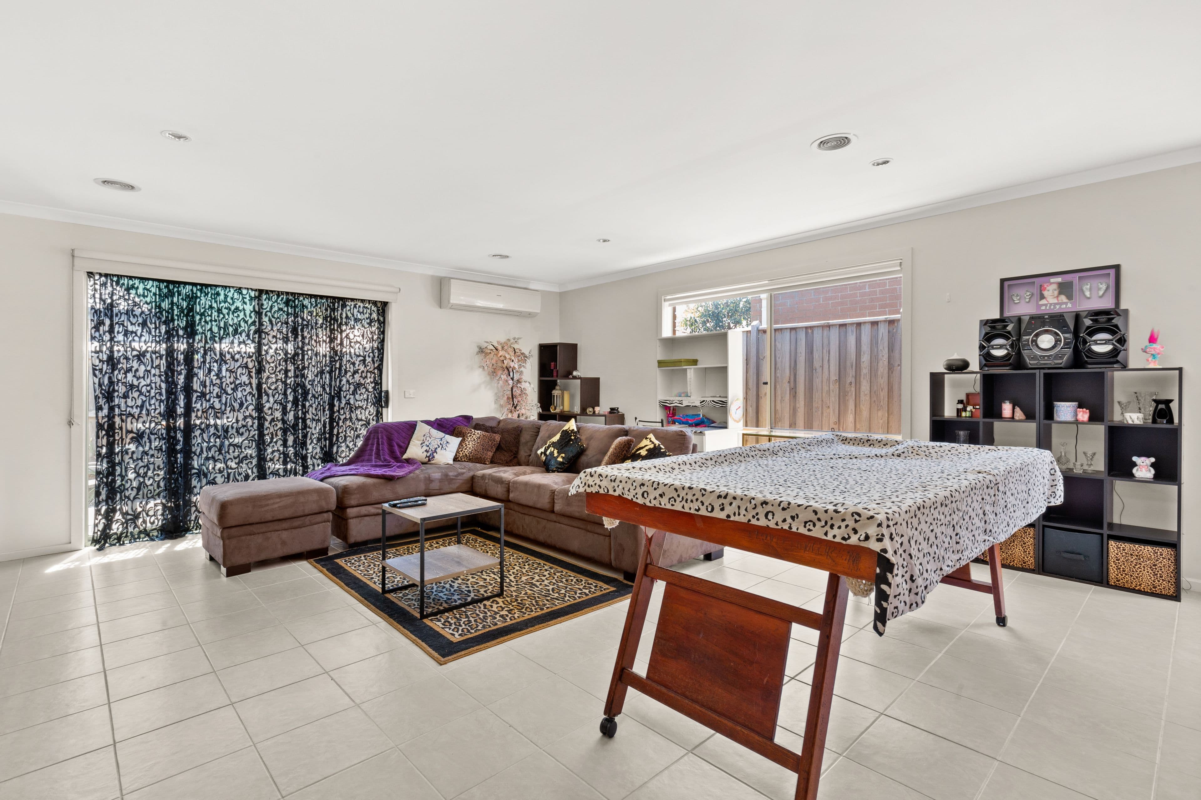 90 Fallingwater Drive, Pakenham VIC 3810, Pakenham - Thumbnail 3