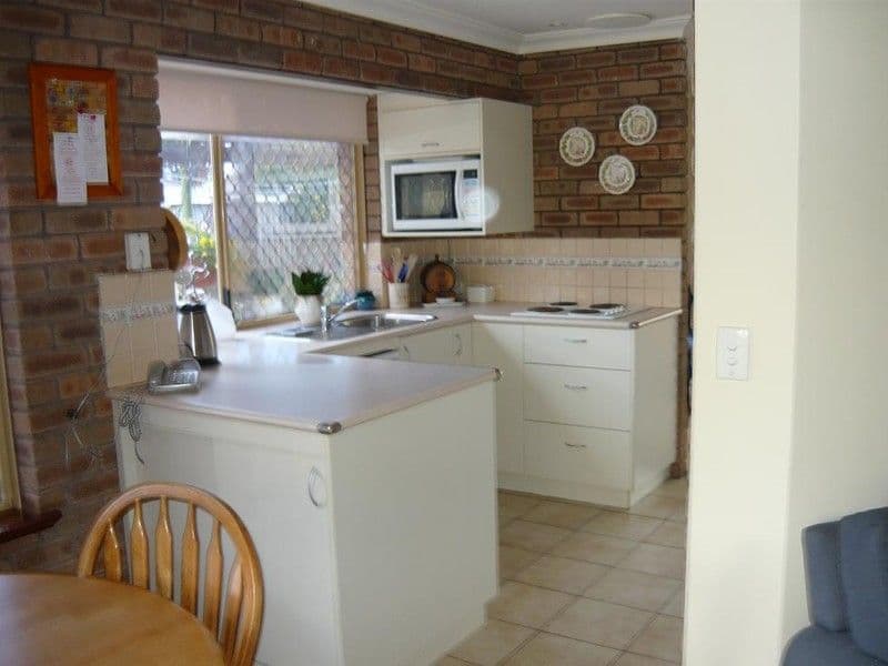7 Silver Mallee Close, CAMILLO WA 6111, Camillo - Thumbnail 3