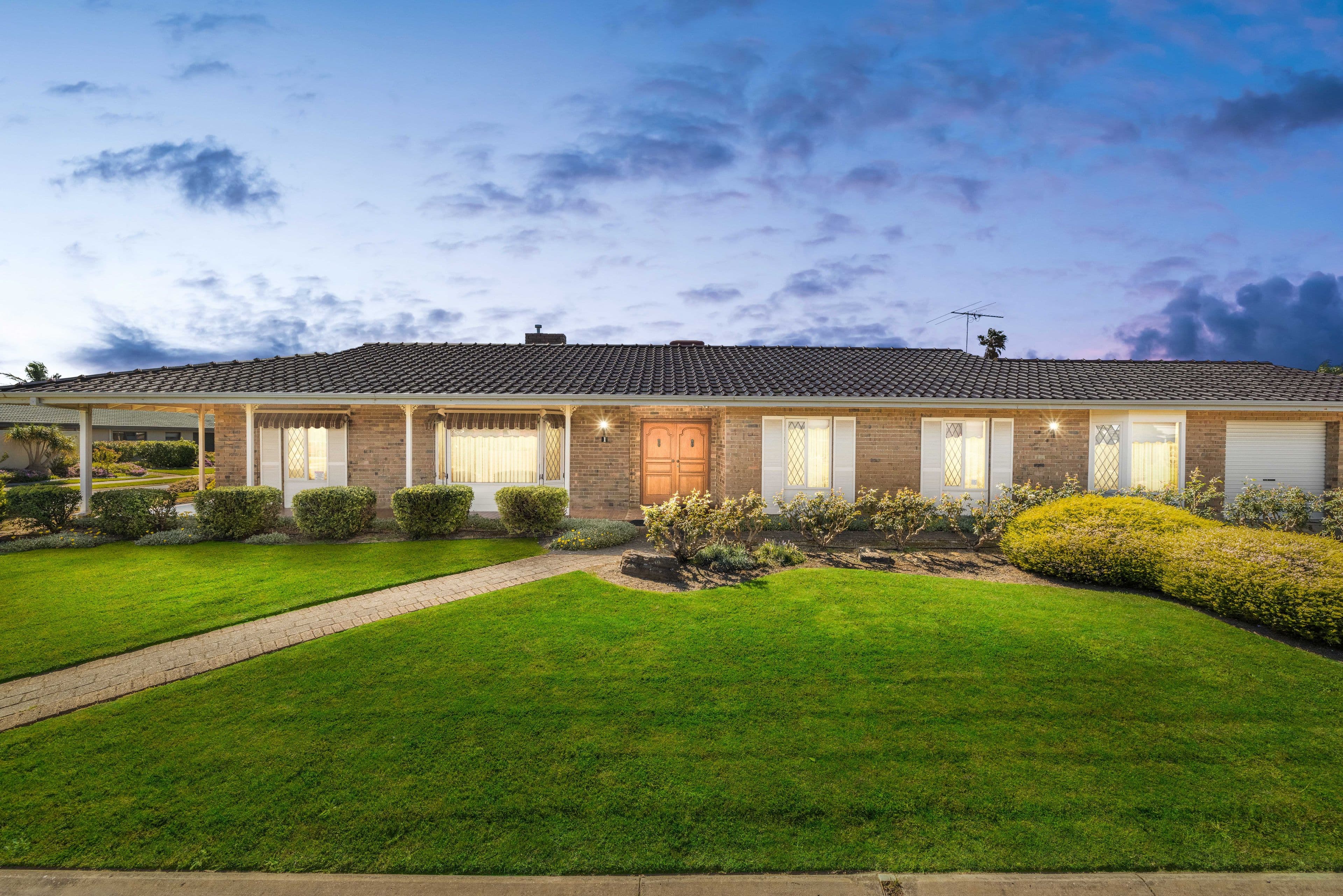 1 Barbados Court, West Lakes SA 5021, West Lakes - Image 1