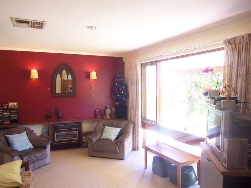 8 Valley Road, KALAMUNDA WA 6076, Kalamunda - Image 1