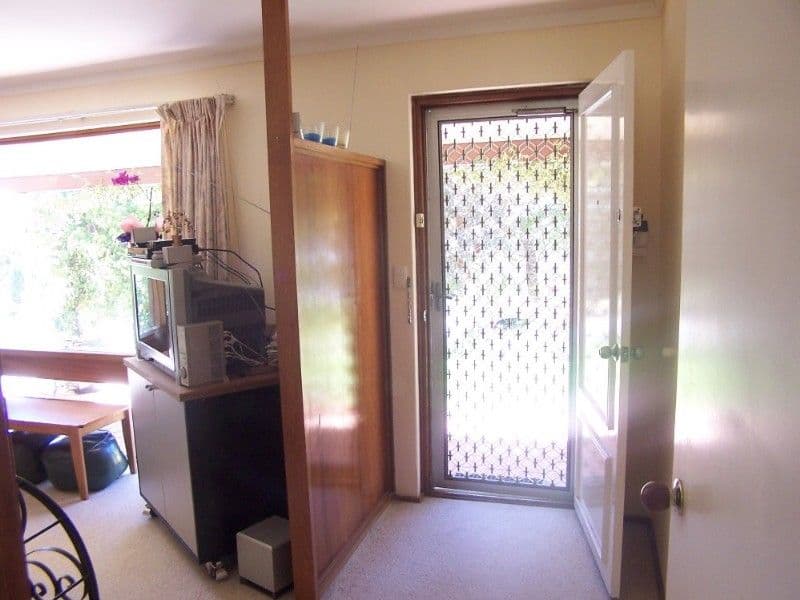 8 Valley Road, KALAMUNDA WA 6076, Kalamunda - Thumbnail 5