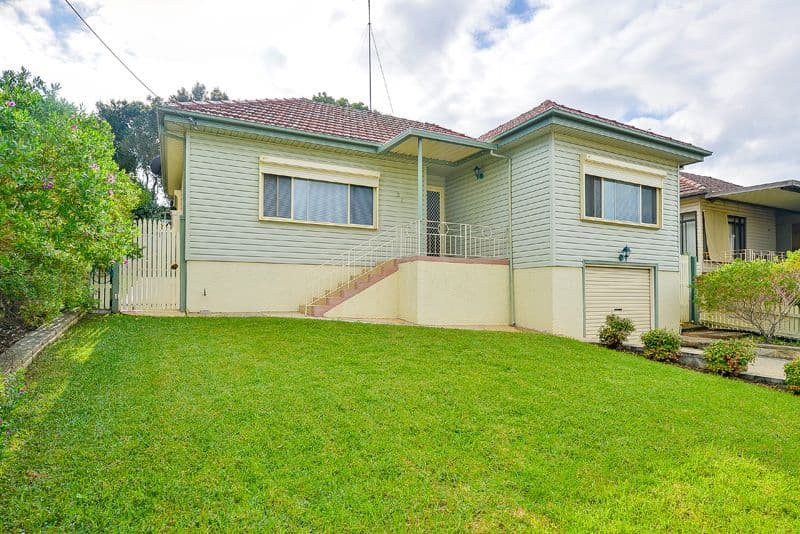 32 Grandview Street, CAMPBELLTOWN NSW 2560, Campbelltown - Thumbnail 2